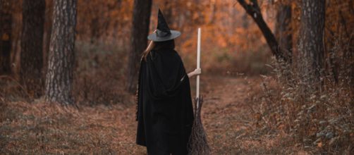 Elizabeth Johnson Jr. teve a pena suspensa no s&eacute;culo 17 ao "reconhecer" que era feiticeira (Reprodu&ccedil;&atilde;o/Pexels)