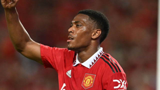 United su Dzeko. Proposto Martial.