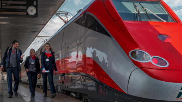 Ferrovie dello Stato cerca personale per lavoro d'ufficio a tempo indeterminato.