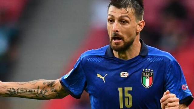 Francesco Acerbi dovrebbe trasferirsi in prestito dalla Lazio all'Inter.