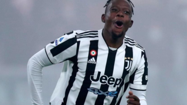 Denis Zakaria, centrocampista della Juve.
