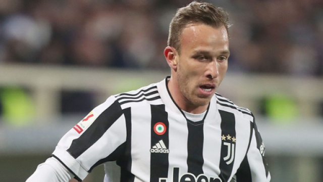 Juventus, Arthur pu&ograve; partire, ipotesi terzino last minute.