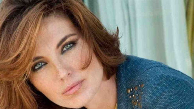 Vanessa Gravina pratica pugilato e suona il pianoforte.