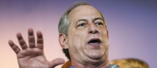 Candidato do PDT faz cr&iacute;ticas a emissoras e l&iacute;deres da pesquisas (Ag&ecirc;ncia Brasil)