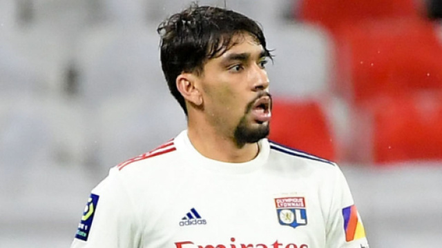 Juve, piacerebbe anche Paquet&agrave; per il centrocampo.