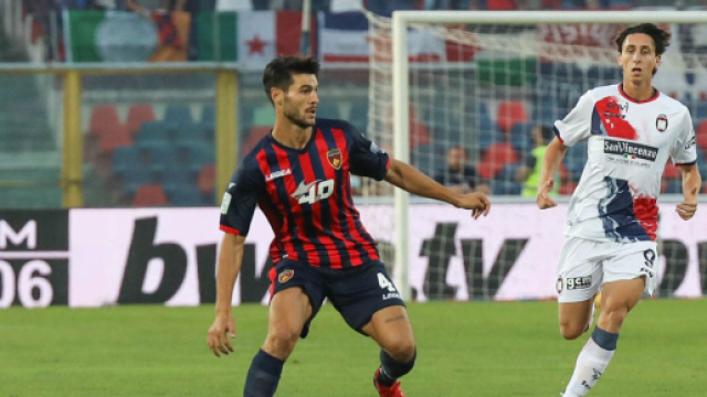 Crotone, Carraro nome per il centrocampo