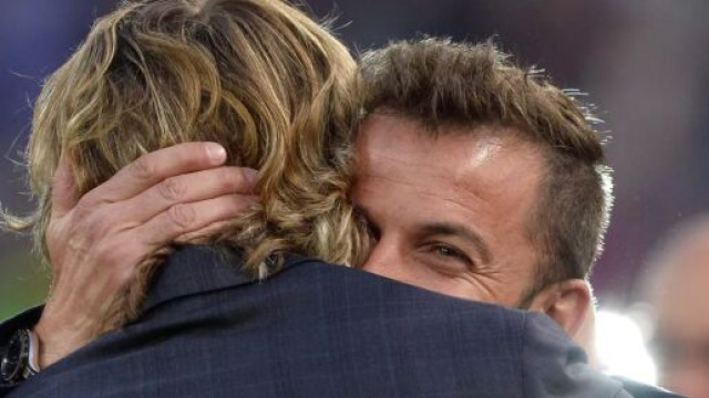 Del Piero potrebbe prendere il posto di Pavel Nedved nella dirigenza della Juventus.