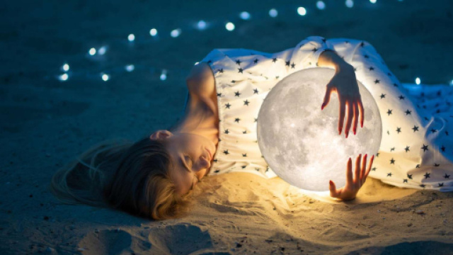 L'oroscopo del giorno 6 settembre: Sagittario felice, problemi per Pesci (2&ordf; parte).