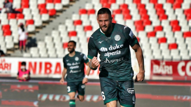 Crotone, attese novit&agrave; per Filippo De Col.