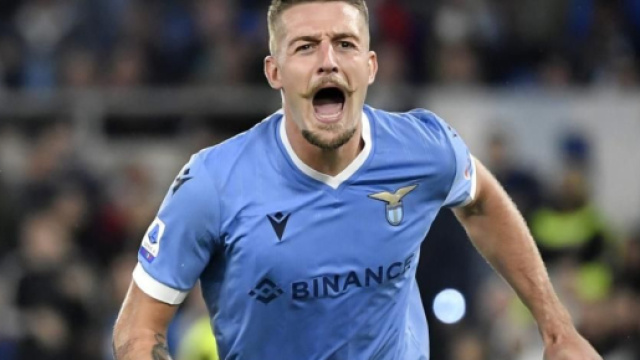 Sergej Milinkovic Savic, centrocampista.