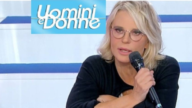 Uomini e Donne, retroscena prima puntata: partenza posticipata al 19 settembre.
