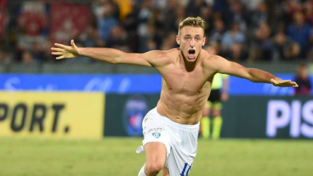 La Juventus avrebbe messo nel mirino Frattesi per il centrocampo e Acerbi per la difesa