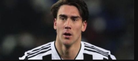 Juventus, Vlahovic inquieto: serve più calma e Milik può liberarlo dall'ansia