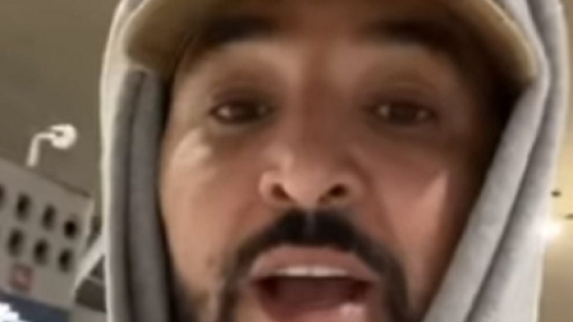 Mohamed Henni rend hommage &agrave; la reine d'Angleterre dans le seul but de tacler le PSG (capture YouTube)