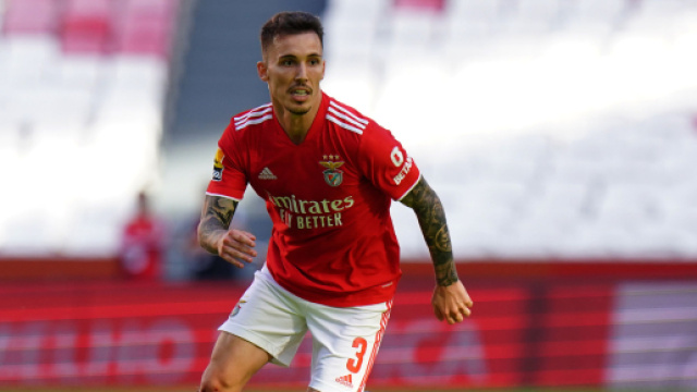 Grimaldo piacerebbe a Inter e Juventus.