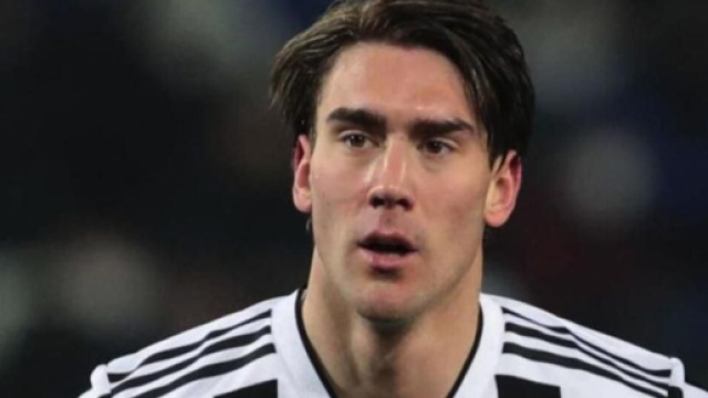 In foto Dusan Vlahovic, giocatore della Juventus.