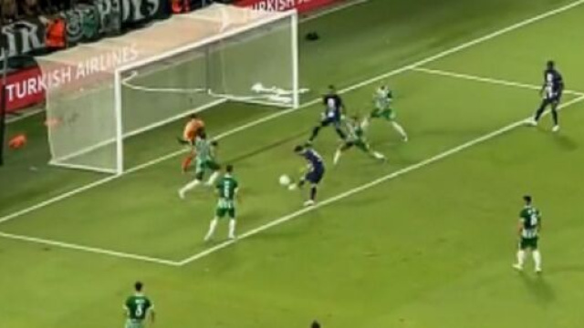 Ha&iuml;fa - PSG : Connexion avec Mbapp&eacute;, double record, le but de Messi affole Twitter (capture YouTube)