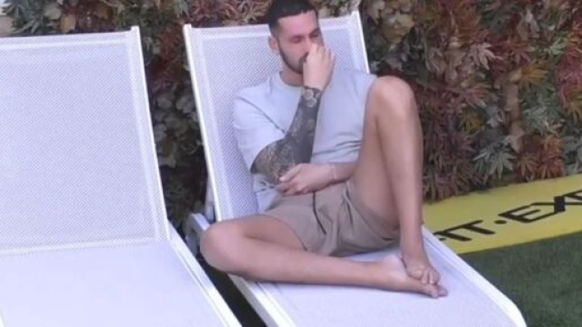 GF Vip, Luca Salatino in lacrime