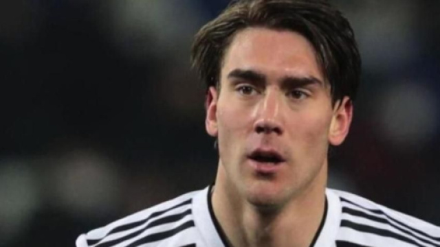 In foto Dusan Vlahovic, giocatore della Juventus.