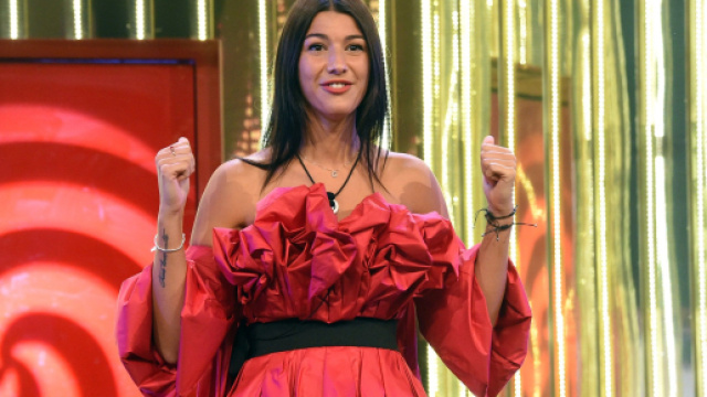 GFVip7, presunto retroscena sulla lite Ginevra-Elettra: 'C'entra la carriera di cantante'.
