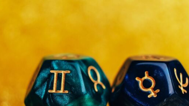 Oroscopo e classifica weekend 24 e 25 settembre: Capricorno in basso, buonumore per Pesci.