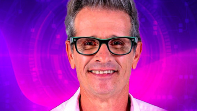 Chi &egrave; Marco Bellavia: Grande Fratello Vip, Paola Barale e mental coach,