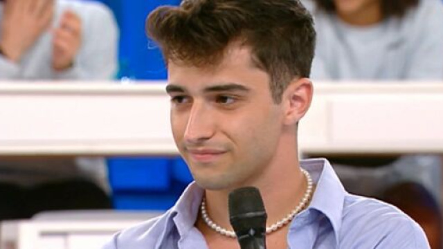 Chi &egrave; Gianmarco Petrelli: Amici, Alessandra Amoroso e tatuaggio.