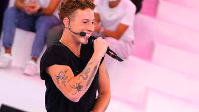 Chi &egrave; Wax: Amici, il 'litigio' con Maria De Filippi e Instagram.