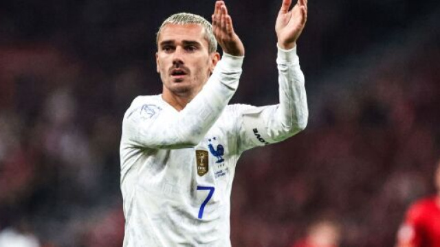Griezmann capitaine des Bleus face au Danemark ce dimanche. (cr&eacute;dit Twitter)