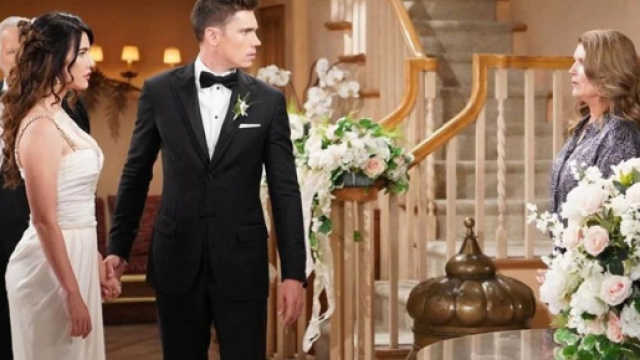 Beautiful, spoiler all'8 ottobre: Steffy schiaffeggia Sheila, Donna ama ancora Eric.
