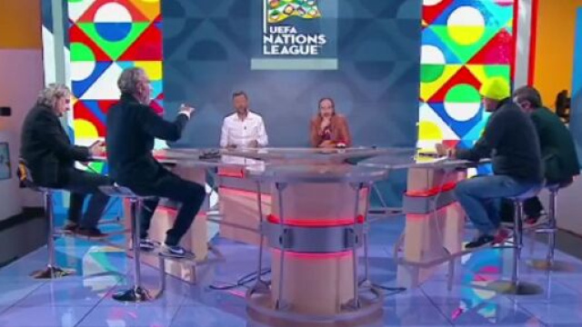 La chanson vulgaire choisie par L'Equipe du Soir pour parler des Bleus fait pol&eacute;mique (capture L'Equipe du Soir)