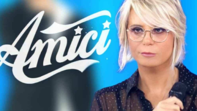 Amici 22, gaffe della produzione: il 28 settembre in onda un daytime 'vecchio' in replica.