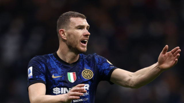 Edin Dzeko potrebbe giocare dal primo