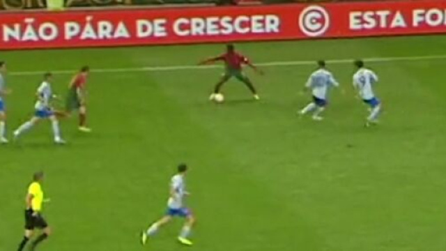 L'incroyable action de Nuno Mendes contre l'Espagne affole Twitter (capture YouTube)