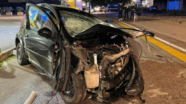 Lo scontro mortale fra due auto avvenuto a Treviso &egrave; costato la vita a un 43enne.