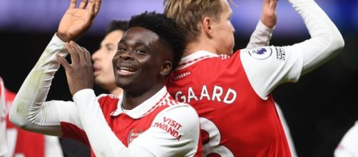 Saka e Odergaard deram trabalho para o goleiro do Tottenham (Reprodu&ccedil;&atilde;o/Twitter/@Arsenal)