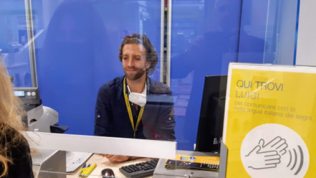 Poste Italiane assume a tempo indeterminato operatori di sportello di lingua ucraina.