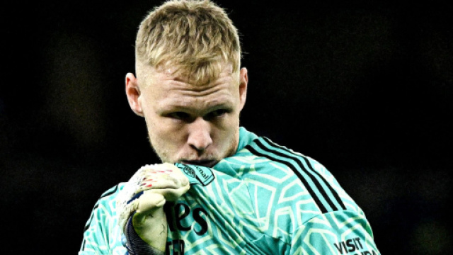 Un supporter de Tottenham accus&eacute; pour l'agression du gardien d'Arsenal Aaron Ramsdale Screenshoot Twitter @demarkesports