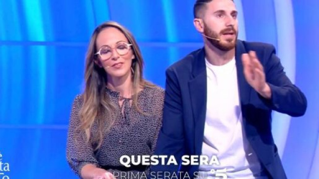 C'&egrave; posta per te, figlio sbotta col padre