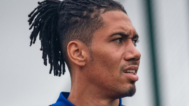 Chris Smalling potrebbe vestire la maglia nerazzurra nella prossima stagione.