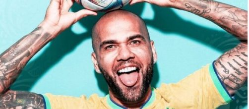 Dani Alves no supo explicar que la denunciante pudiera describir un tatuaje en su abdomen (Instagram/danialves)