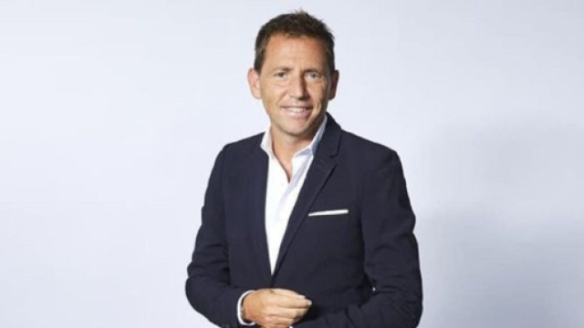 Daniel Riolo, le consultant phare de L'After Foot, est un adepte du poker (capture Twitter officiel de Daniel Riolo)