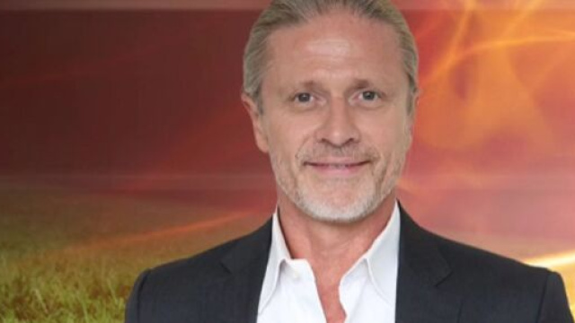 Emmanuel Petit, membre de RMC (capture Twitter Rothen s'enflamme)