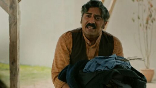 Terra amara trame Turchia: Saniye ripudia il marito visto che aspetta un beb&egrave; da un'altra.