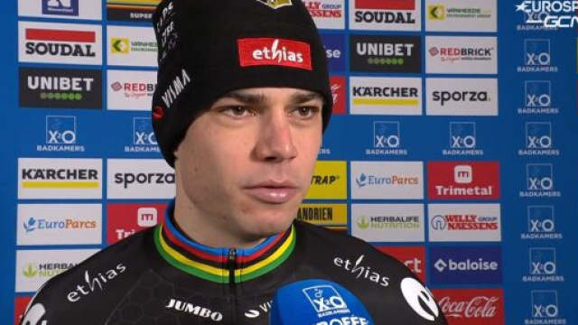 Wout van Aert, la sua Jumbo Visma &egrave; passata al cambio SRAM per la stagione 2023 di ciclismo.