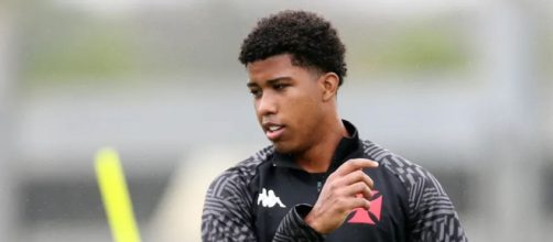 Andrey Santos jogar&aacute; no Chelsea (Daniel Ramalho/Vasco)