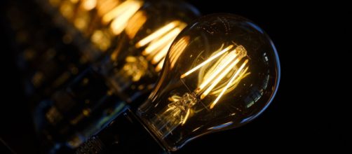 Economizar energia &eacute; uma boa maneira de ajudar o meio ambiente (Reprodu&ccedil;&atilde;o/Pixabay)