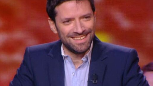 Les propos honteux de Julien Cazarre qui compare Hakimi &agrave; 'un chien' indigne les fans (capture YouTube)