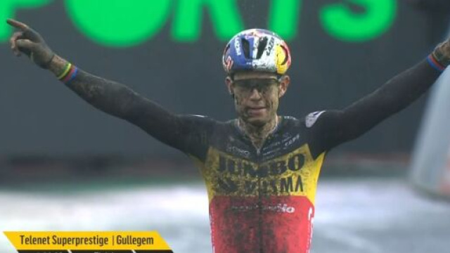 Ciclocross, Wout van Aert vince la gara di Gullegem