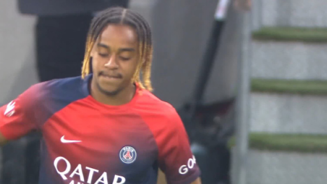 Bradley Barcola au PSG (capture Twitter @FTactique)